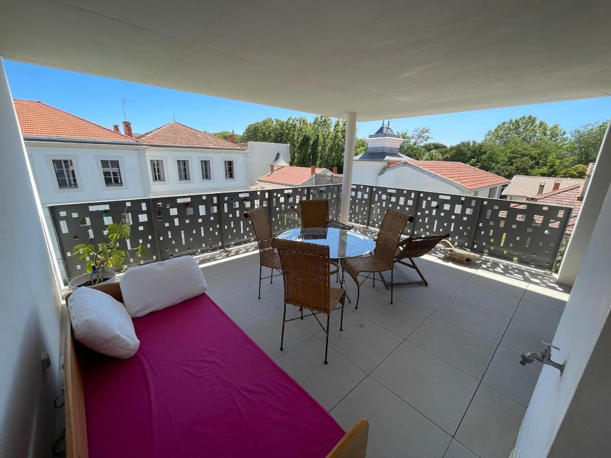 Large Apartment With Terrace And Parking Montpellier Exterior photo